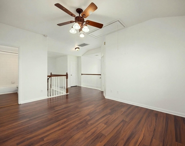 10003 Lynette Falls Drive - Photo Thumbnail 30