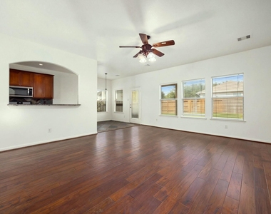 10003 Lynette Falls Drive - Photo Thumbnail 3