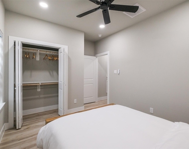 8328 Mariah Street - Photo Thumbnail 9