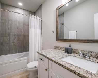 8328 Mariah Street - Photo Thumbnail 12