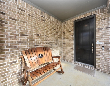 21314 Barcelona Heights Trail - Photo Thumbnail 2