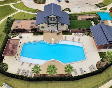 21314 Barcelona Heights Trail - Photo Thumbnail 29