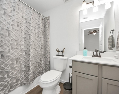 21314 Barcelona Heights Trail - Photo Thumbnail 20
