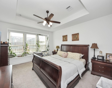 21314 Barcelona Heights Trail - Photo Thumbnail 12