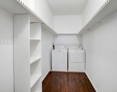 2100 Tanglewilde Street - Photo Thumbnail 9