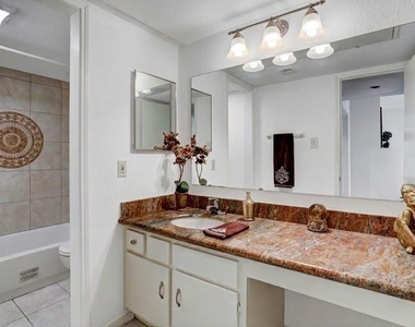 2100 Tanglewilde Street - Photo Thumbnail 10