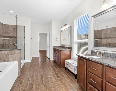 8714 Ute Creek Lane - Photo Thumbnail 18