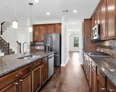 8714 Ute Creek Lane - Photo Thumbnail 11