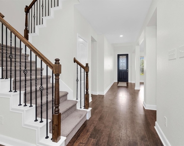 8714 Ute Creek Lane - Photo Thumbnail 7
