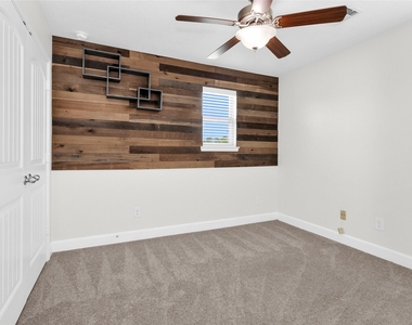 8714 Ute Creek Lane - Photo Thumbnail 33