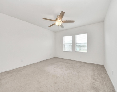 2056 Spindletree Lane - Photo Thumbnail 17