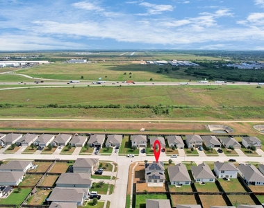 2056 Spindletree Lane - Photo Thumbnail 34