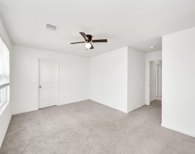 2056 Spindletree Lane - Photo Thumbnail 26