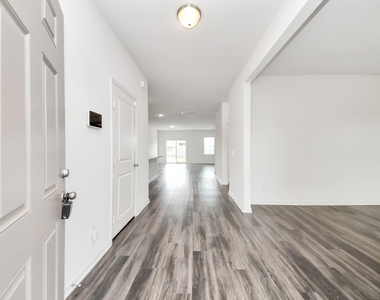 2056 Spindletree Lane - Photo Thumbnail 2
