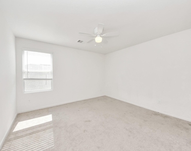 2056 Spindletree Lane - Photo Thumbnail 23