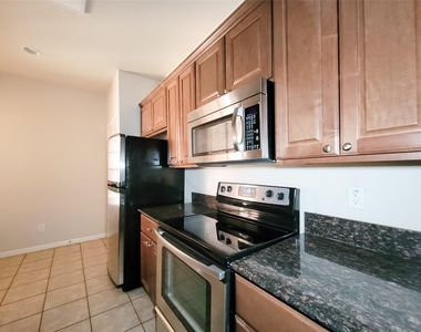 2255 Braeswood Park - Photo Thumbnail 17