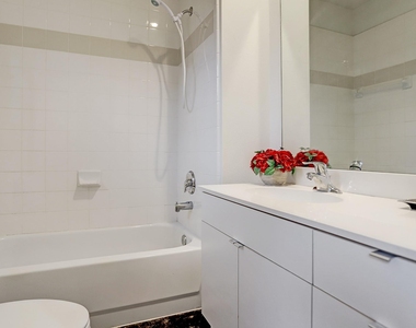 5334 Darling Street - Photo Thumbnail 5