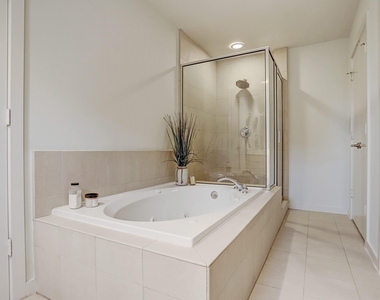 5334 Darling Street - Photo Thumbnail 18