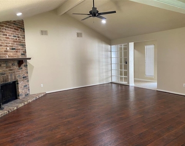 3019 Windmill Street - Photo Thumbnail 5