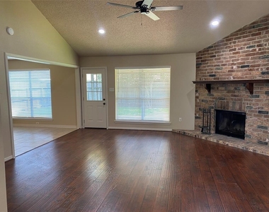 3019 Windmill Street - Photo Thumbnail 3