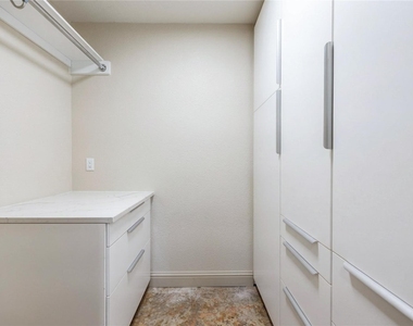 6337 Briar Rose Drive - Photo Thumbnail 23
