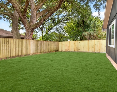 6103 Anderson Street - Photo Thumbnail 31