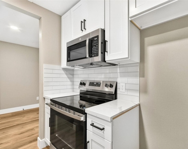 6103 Anderson Street - Photo Thumbnail 7