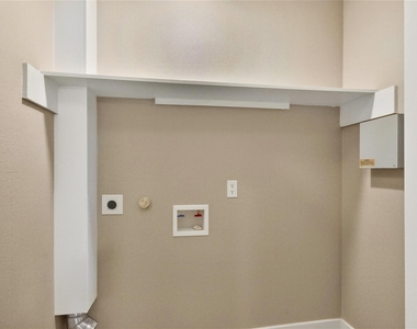 6103 Anderson Street - Photo Thumbnail 24