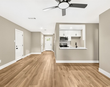 6103 Anderson Street - Photo Thumbnail 10