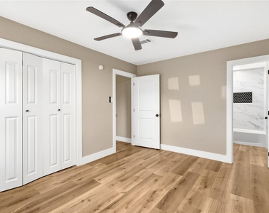 6103 Anderson Street - Photo Thumbnail 11