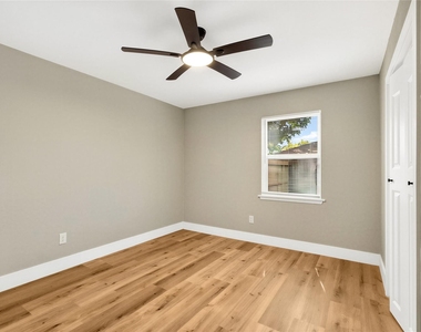 6103 Anderson Street - Photo Thumbnail 22