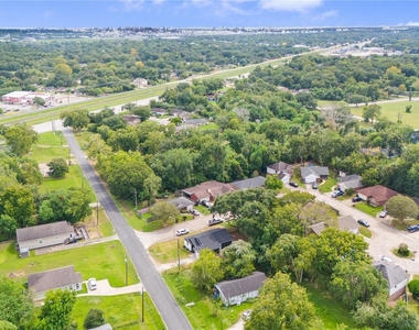6103 Anderson Street - Photo Thumbnail 38
