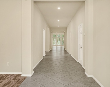 13018 Sweetgum Shores Drive - Photo Thumbnail 2