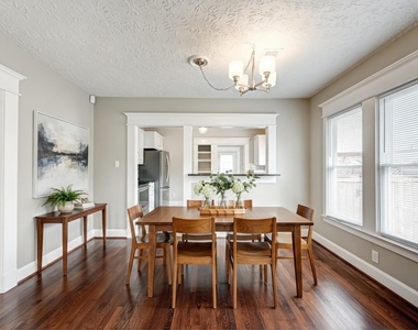 1721 Airline Drive - Photo Thumbnail 9