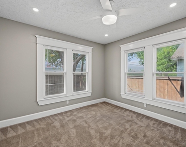 1721 Airline Drive - Photo Thumbnail 21