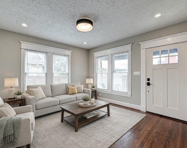 1721 Airline Drive - Photo Thumbnail 6