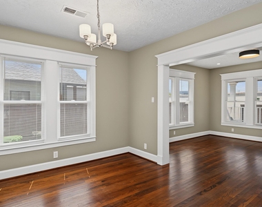 1721 Airline Drive - Photo Thumbnail 10