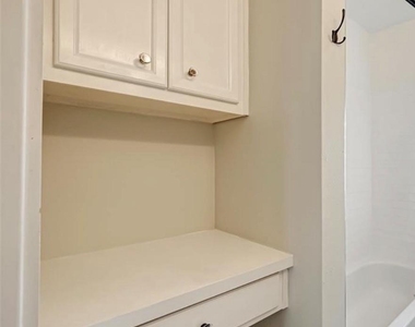 1721 Airline Drive - Photo Thumbnail 27
