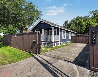 1721 Airline Drive - Photo Thumbnail 37