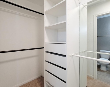 20 Carol Court - Photo Thumbnail 16