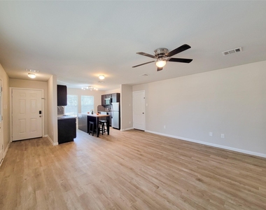 20 Carol Court - Photo Thumbnail 1