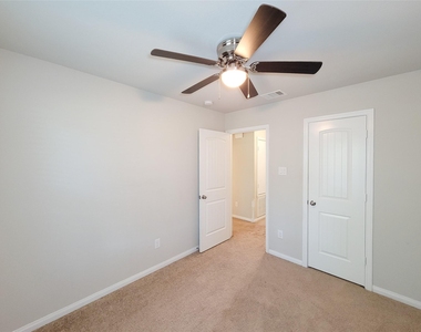 20 Carol Court - Photo Thumbnail 17