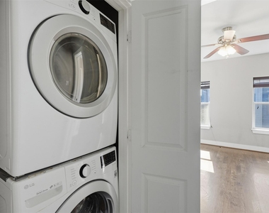 2903 Blodgett Street - Photo Thumbnail 16