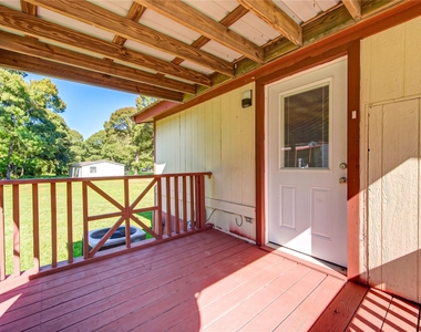 21 Pine Road - Photo Thumbnail 7