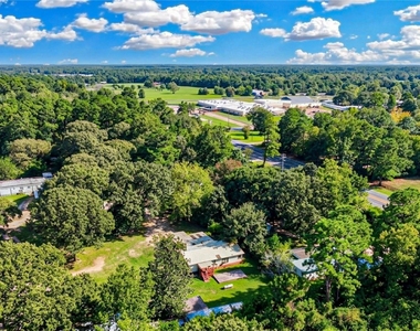 21 Pine Road - Photo Thumbnail 4