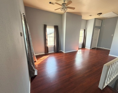 1614 Market Street - Photo Thumbnail 6