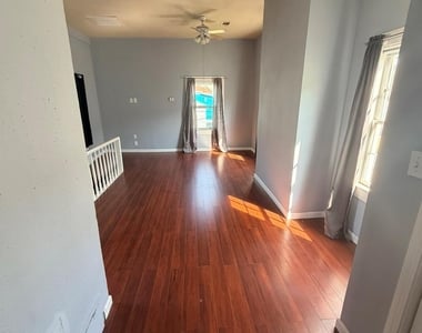 1614 Market Street - Photo Thumbnail 7