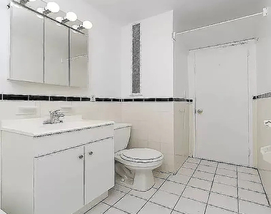342 East 55th Street - Photo Thumbnail 4
