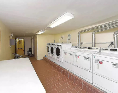 342 East 55th Street - Photo Thumbnail 5