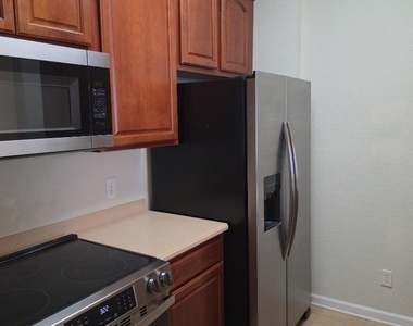 3868 Lexmark Lane - Photo Thumbnail 10